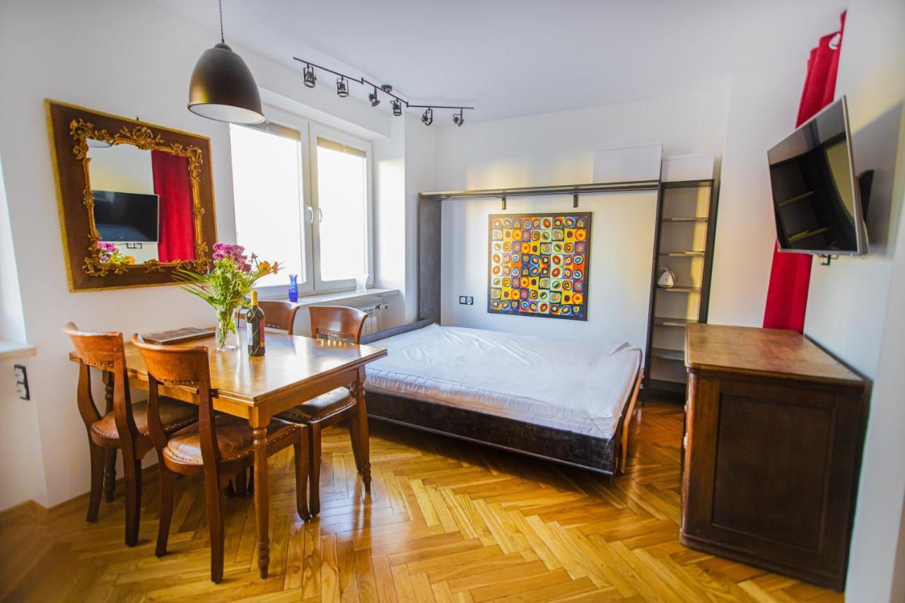 Charming Next To Lazienki Park And Center Warszawa